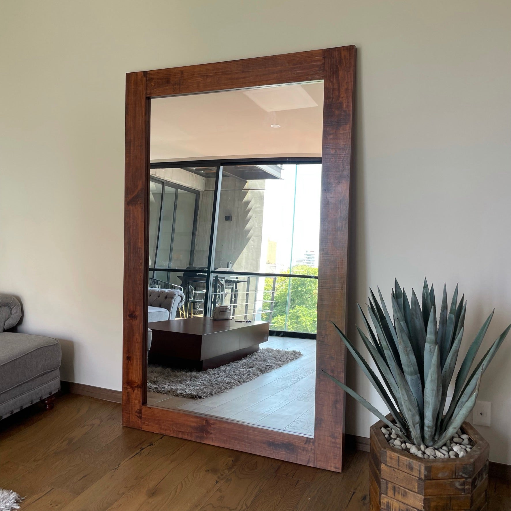 Los mejores espejos decorativos para tu hogar: redecora cualquier estancia