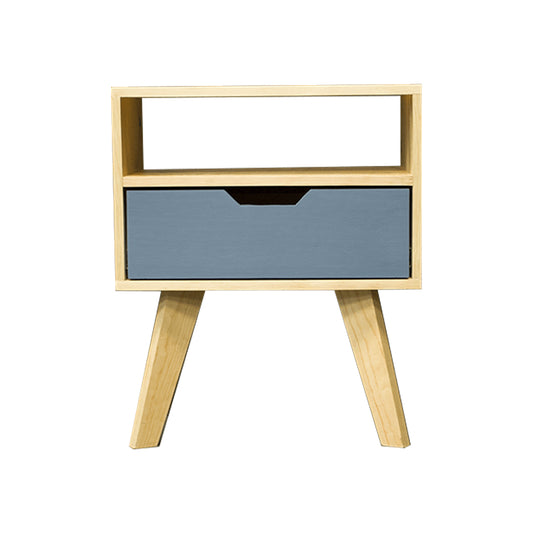 Buró Alcalá Grey, vista frontal del mueble con base en color natural, cajón gris y en la parte superior una repisa.