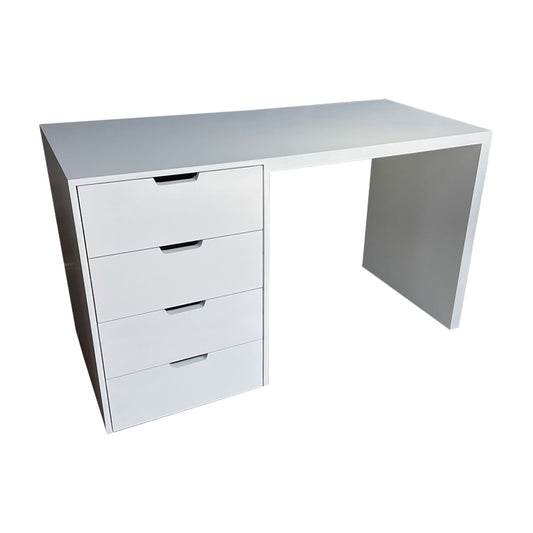 Escritorio Oporto, artículo de oficina hecho de madera con cajones integrados con acabado liso.