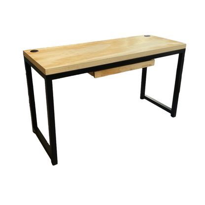 Escritorio de madera y herrería, con vista lateral mostrando detalles del escritorio.