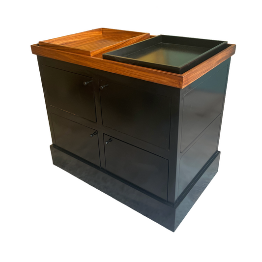 Mueble de almacenamiento de cocina, con vista lateral mostrando los detalles y acabados del mueble.