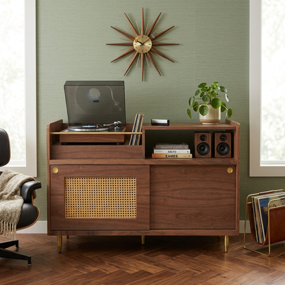 Mueble para  vinyl en un ambiene, viendo su funcionamiento.