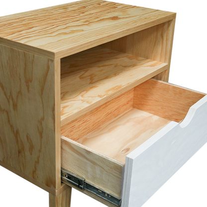 Buró Salamanca, vista a detalle del funcionamiento del cajón y parte interior.Buró estilo nórdico.