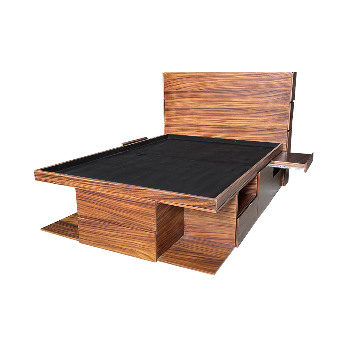 Recámara Oslo Parota, muestra de la base de cama con cabecera y buros en acabados barnizados.