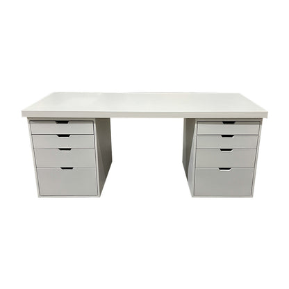 Escritorio Lisboa, vista frontal del artículo de oficina con cajoneras en los laterales en color blanco liso.